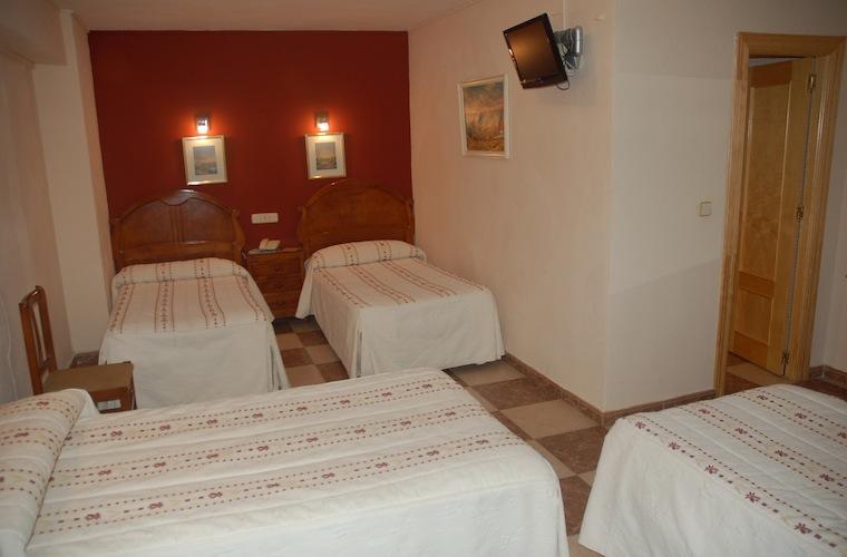 Hostal Residencia Castilla クエンカ エクステリア 写真